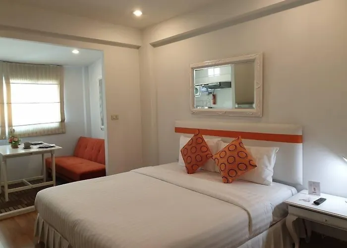 Aparthotel Arawana Phromphong 3*