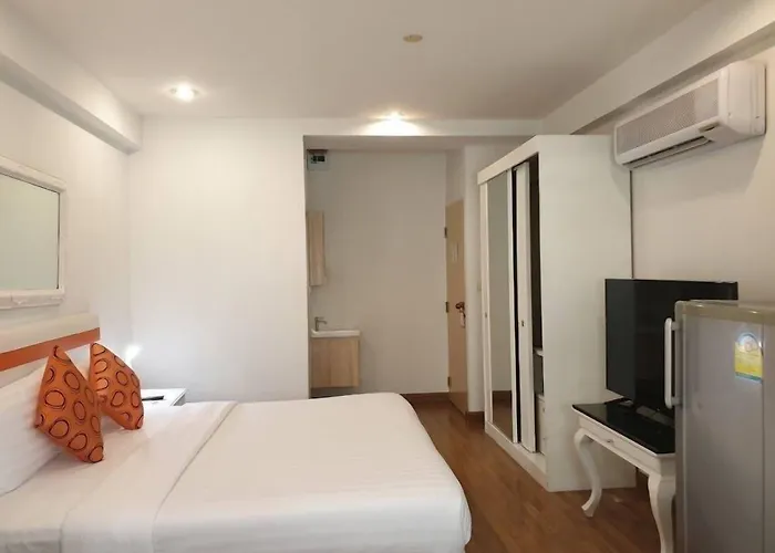 Aparthotel Arawana Phromphong 3*