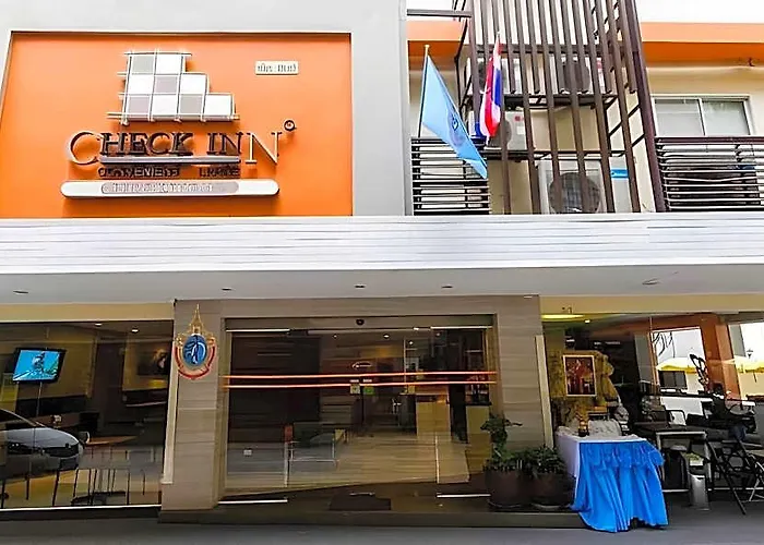 Arawana Phromphong